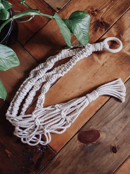 Macramé Twist Plant Hanger